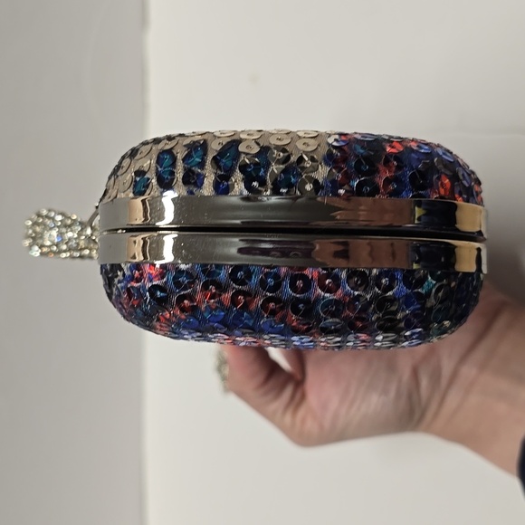 Multicolor Sequin Clutch Bag - Picture 4 of 12